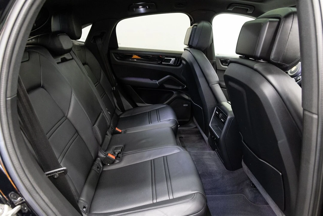2021 Porsche 9Y0/9Y3 Cayenne Coupe - Image 15 of 18