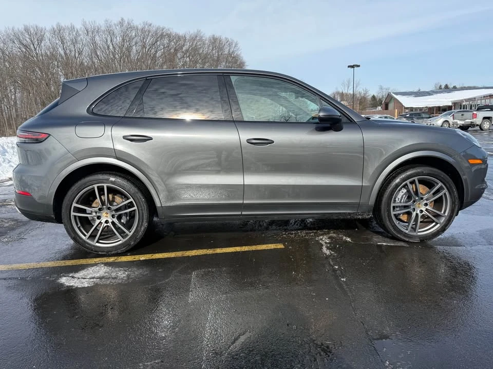 2021 Porsche 9Y0/9Y3 Cayenne - Image 2 of 20
