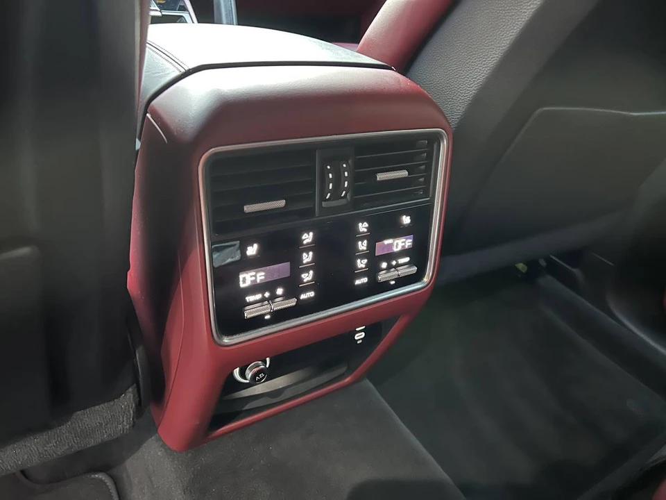 2021 Porsche 9Y0/9Y3 Cayenne - Image 18 of 19