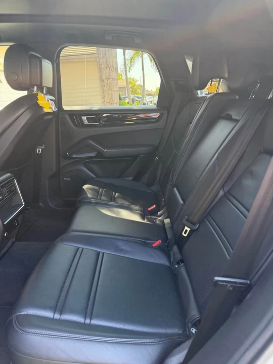 2021 Porsche 9Y0/9Y3 Cayenne - Image 2 of 10