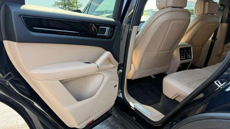 2021 Porsche 9Y0/9Y3 Cayenne - Image 15 of 20