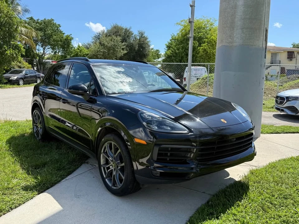 2021 Porsche 9Y0/9Y3 Cayenne - Image 2 of 13
