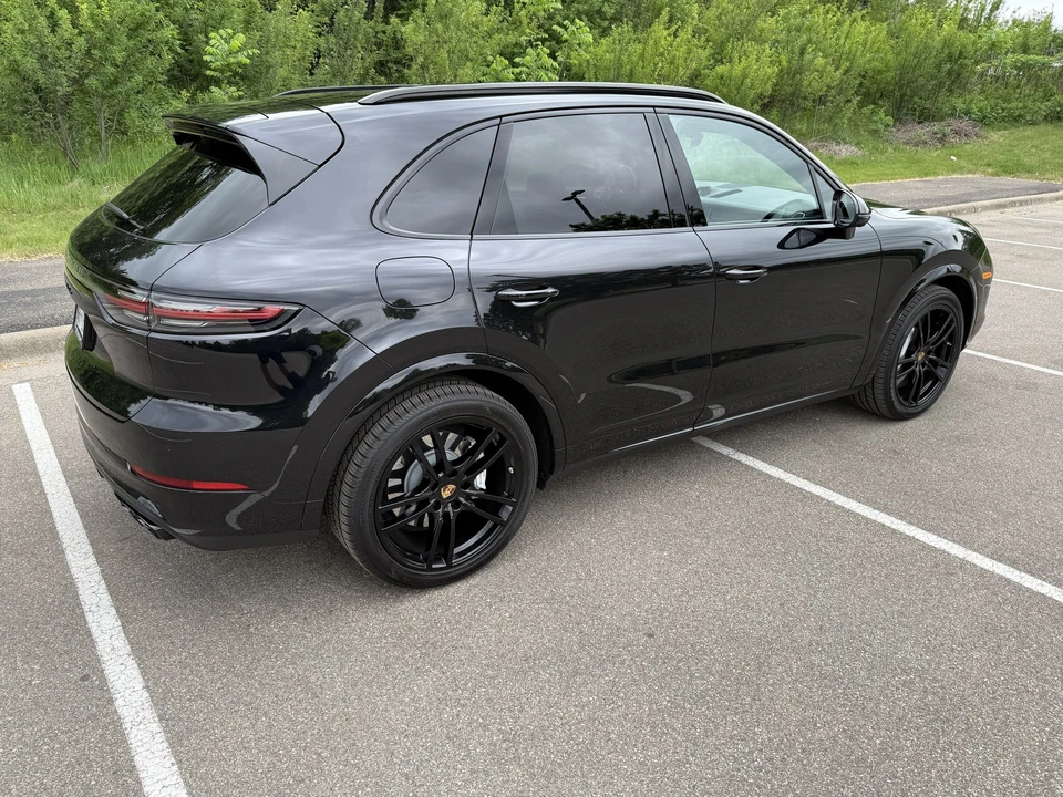 2021 Porsche 9Y0/9Y3 Cayenne Turbo - Image 12 of 31