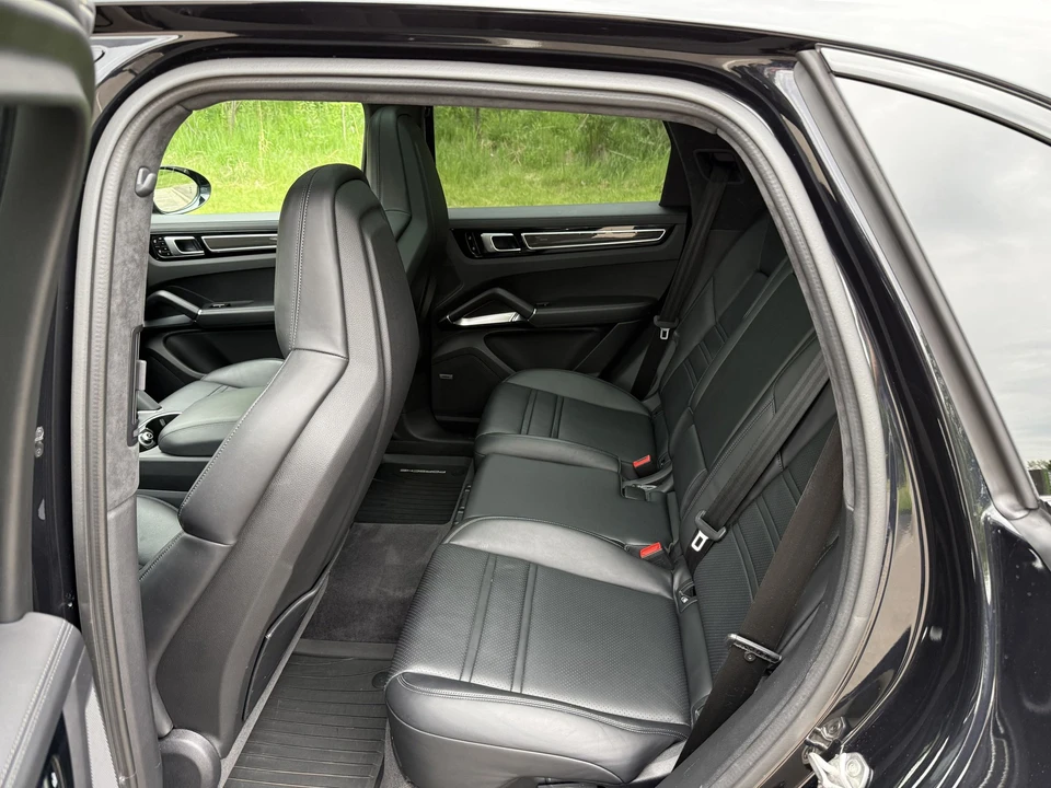 2021 Porsche 9Y0/9Y3 Cayenne Turbo - Image 28 of 31