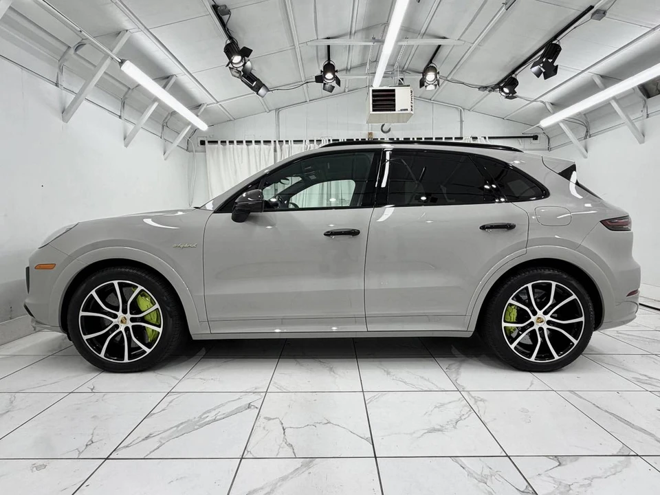 2021 Porsche 9Y0/9Y3 Cayenne - Image 2 of 5