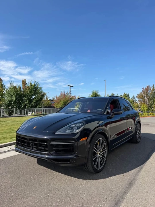 2021 Porsche 9Y0/9Y3 Cayenne - Image 2 of 11