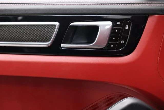 2021 Porsche Cayenne - Image 12 of 31