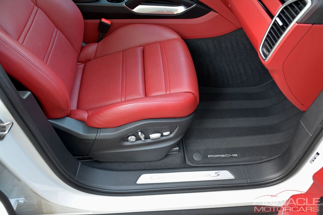 2021 Porsche Cayenne - Image 18 of 31