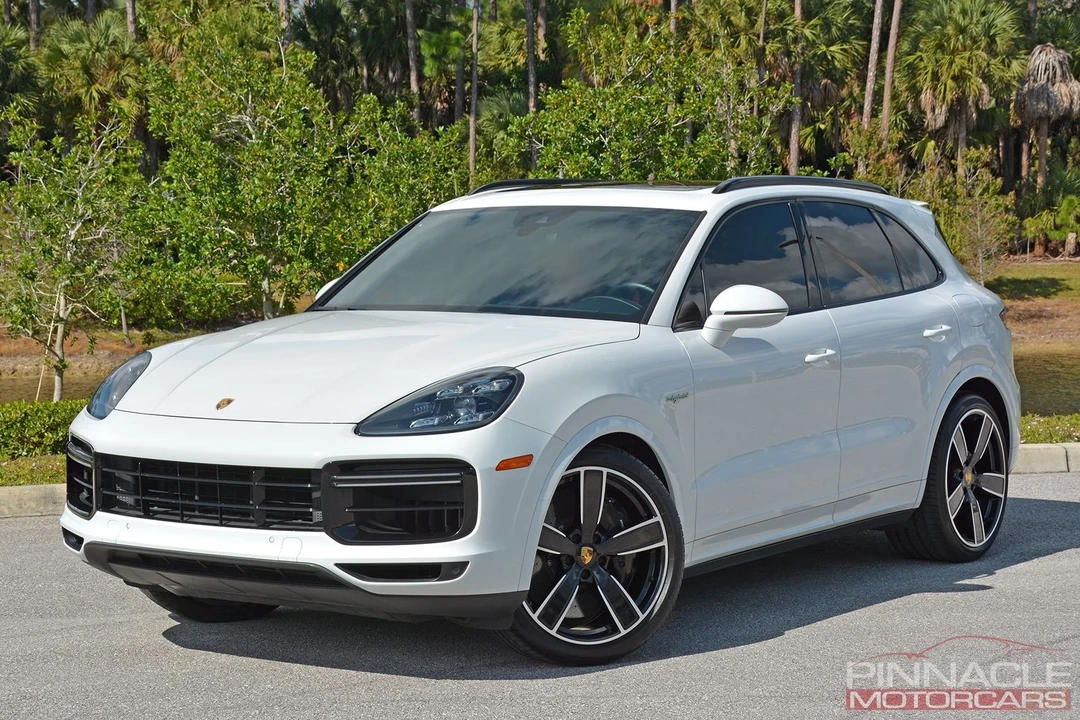 2021 Porsche Cayenne - Image 2 of 31