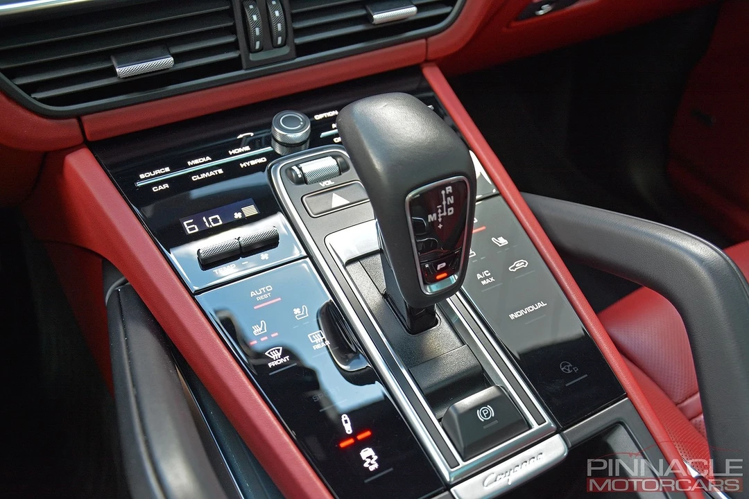 2021 Porsche Cayenne - Image 24 of 31
