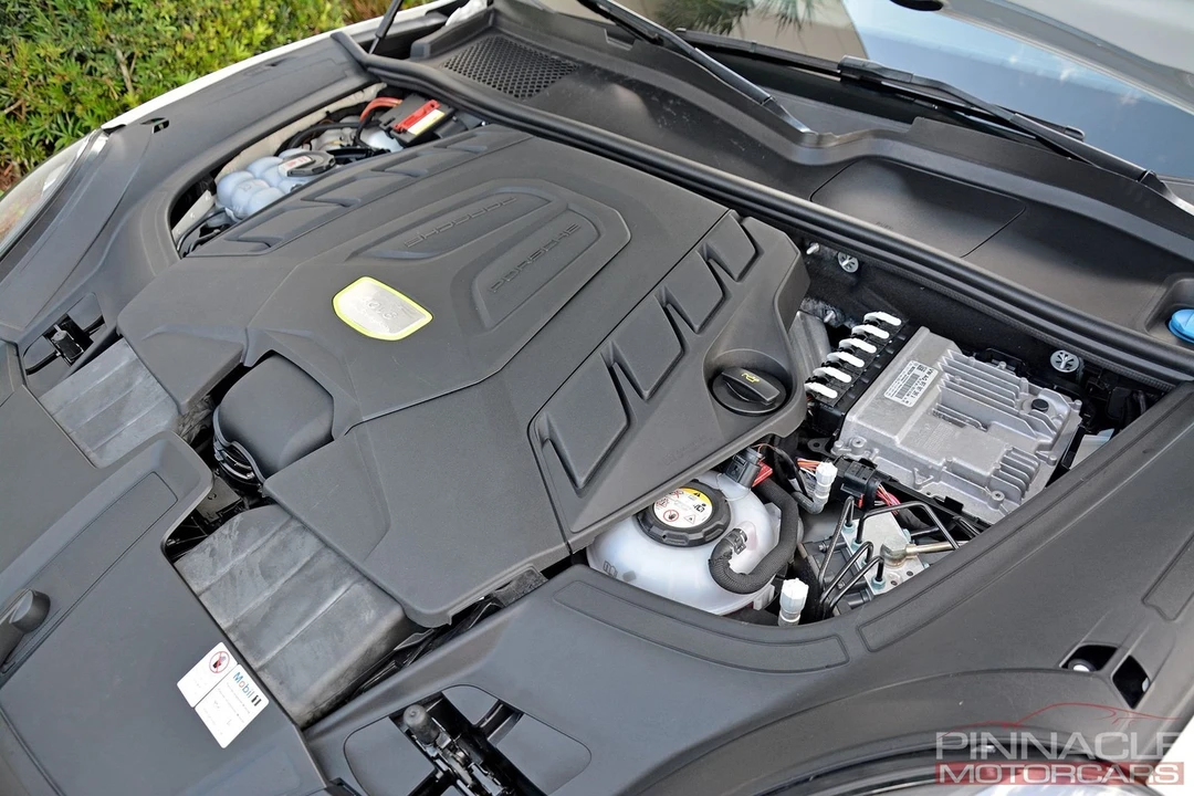 2021 Porsche Cayenne - Image 27 of 31