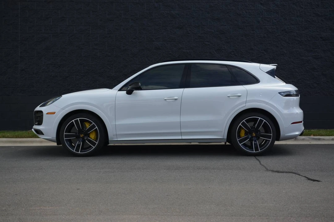2021 Porsche 9Y0/9Y3 Cayenne Turbo - Image 2 of 5
