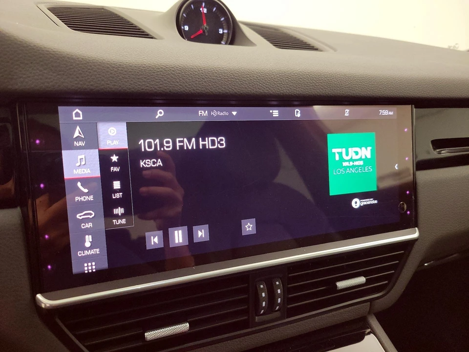 2021 Porsche 9Y0/9Y3 Cayenne - Image 17 of 27