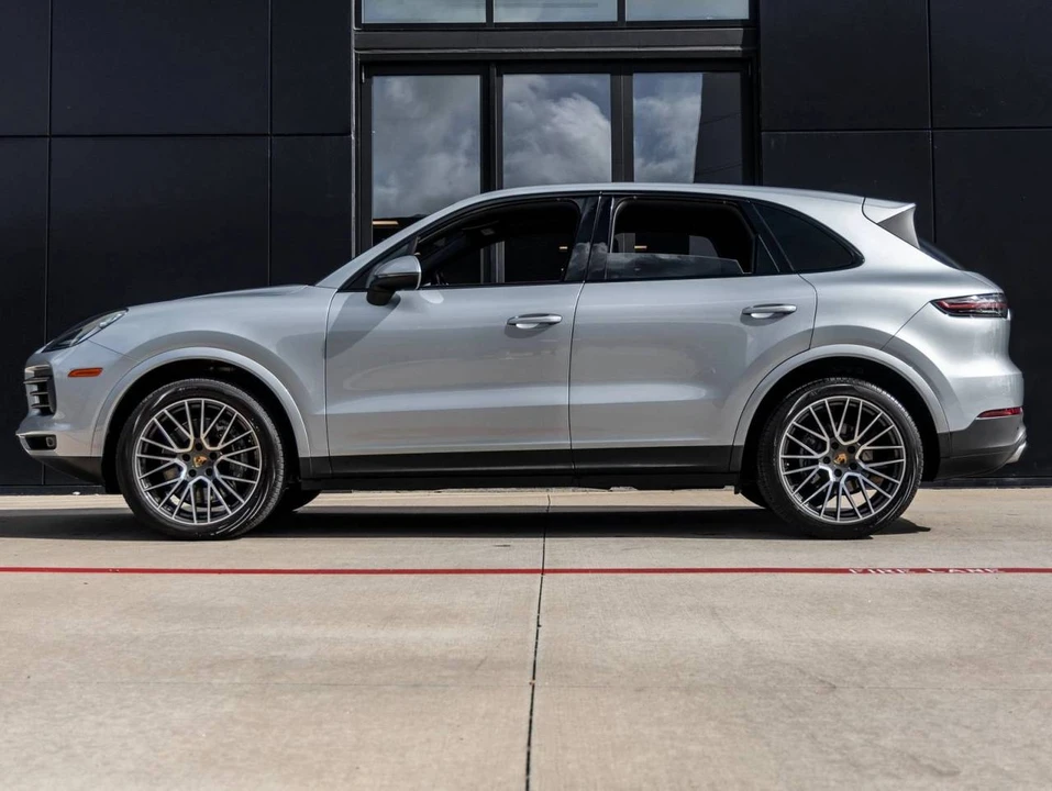 2021 Porsche 9Y0/9Y3 Cayenne - Image 2 of 5