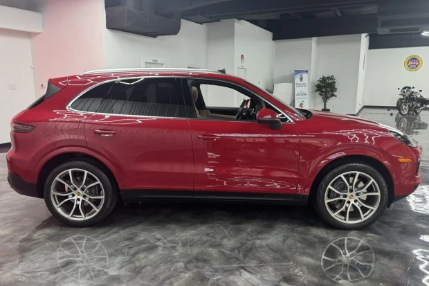 2021 Porsche 9Y0/9Y3 Cayenne - Image 3 of 7