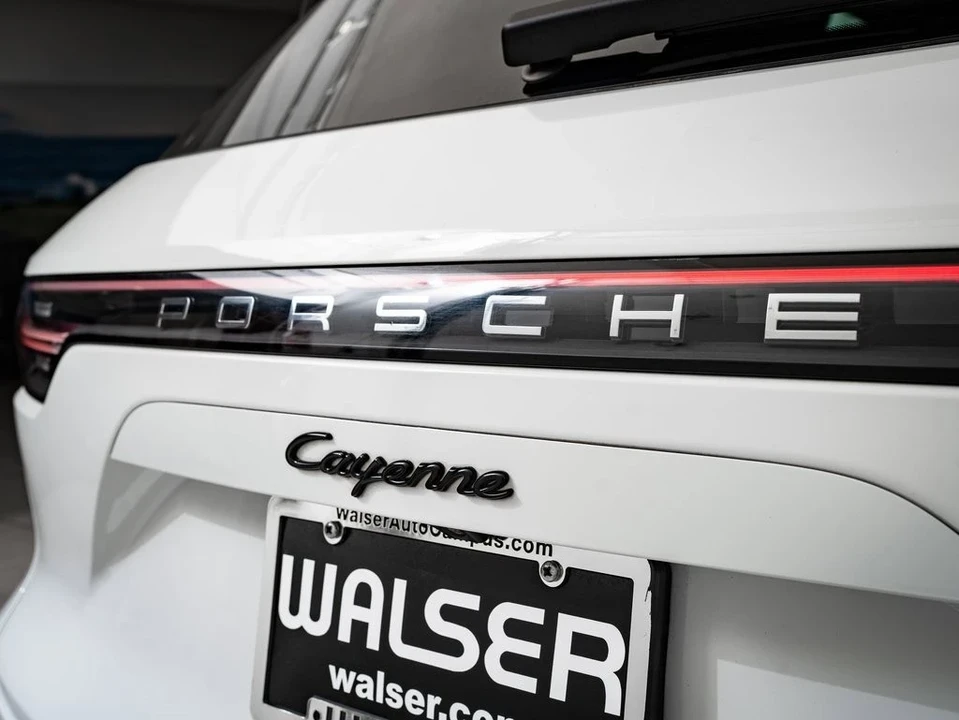 2021 Porsche 9Y0/9Y3 Cayenne - Image 18 of 21