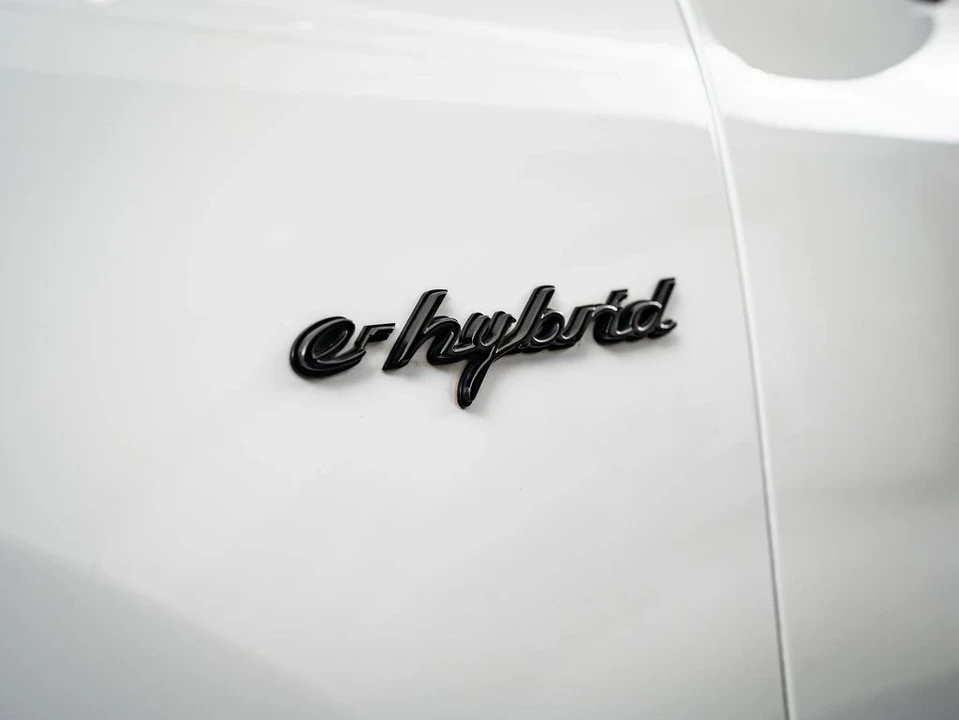 2021 Porsche 9Y0/9Y3 Cayenne - Image 16 of 21