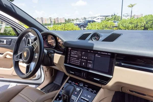 2021 Porsche 9Y0/9Y3 Cayenne - Image 21 of 21