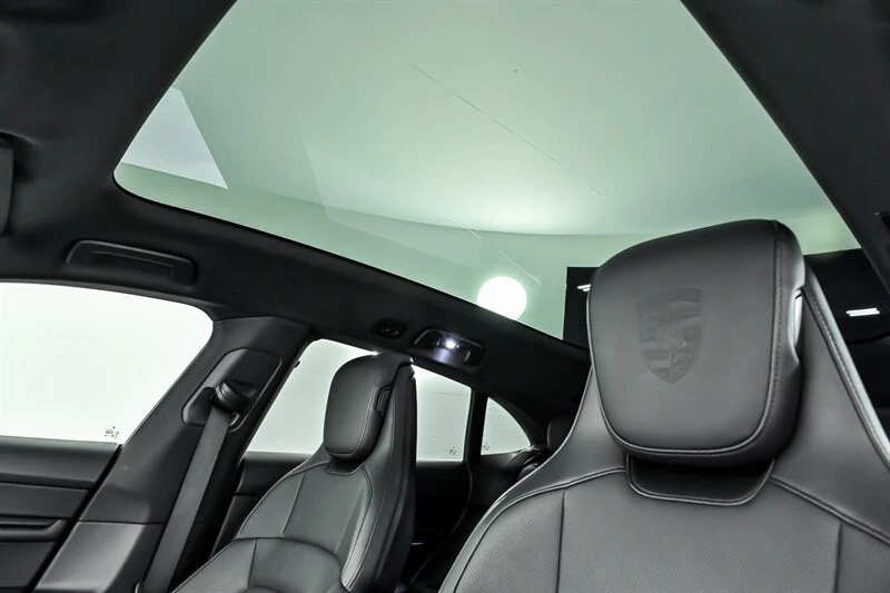 2021 Porsche Cayman - Image 19 of 31