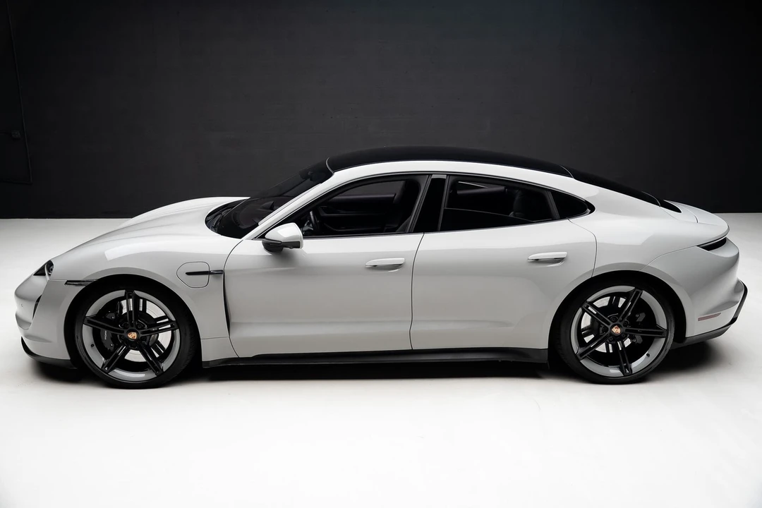 2021 Porsche 718 Cayman - Image 16 of 31
