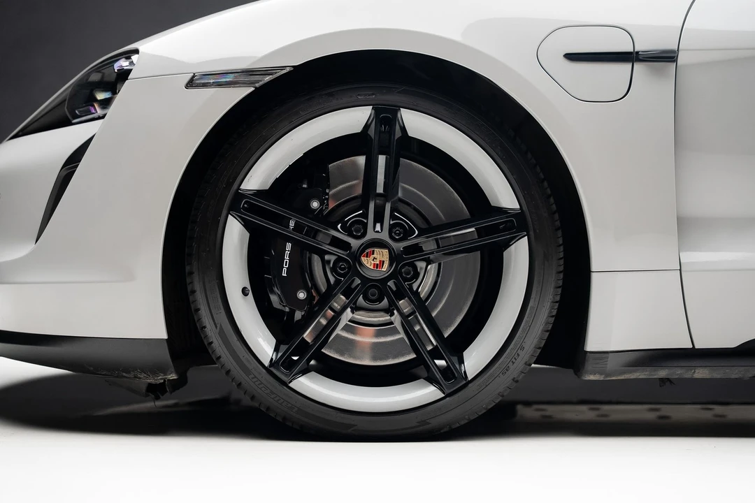 2021 Porsche 718 Cayman - Image 19 of 31