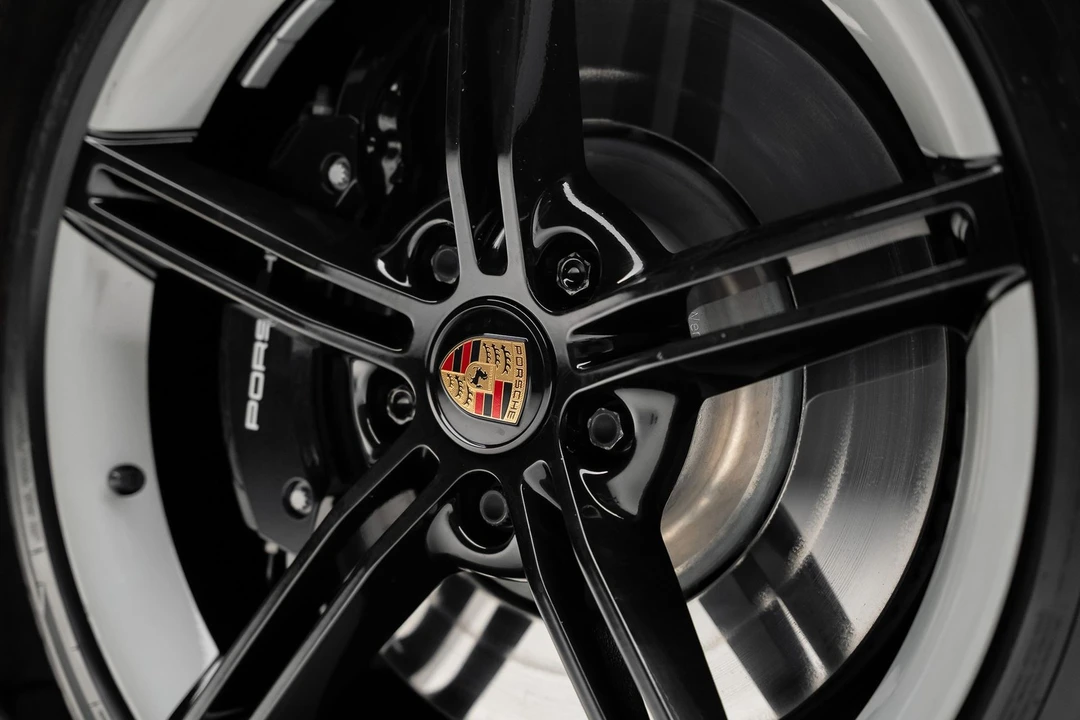 2021 Porsche 718 Cayman - Image 22 of 31