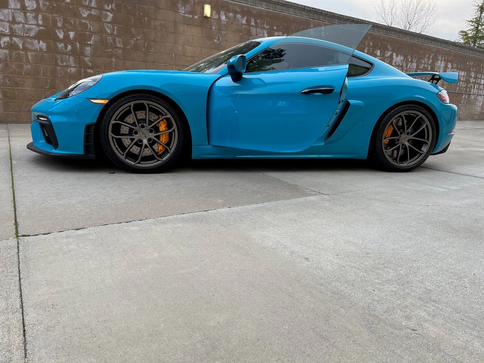 2021 Porsche 718 Cayman GT4 - Image 4 of 20