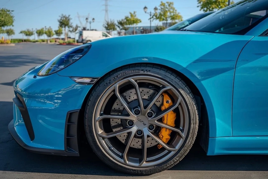 2021 Porsche 718 Cayman GT4 - Image 7 of 20