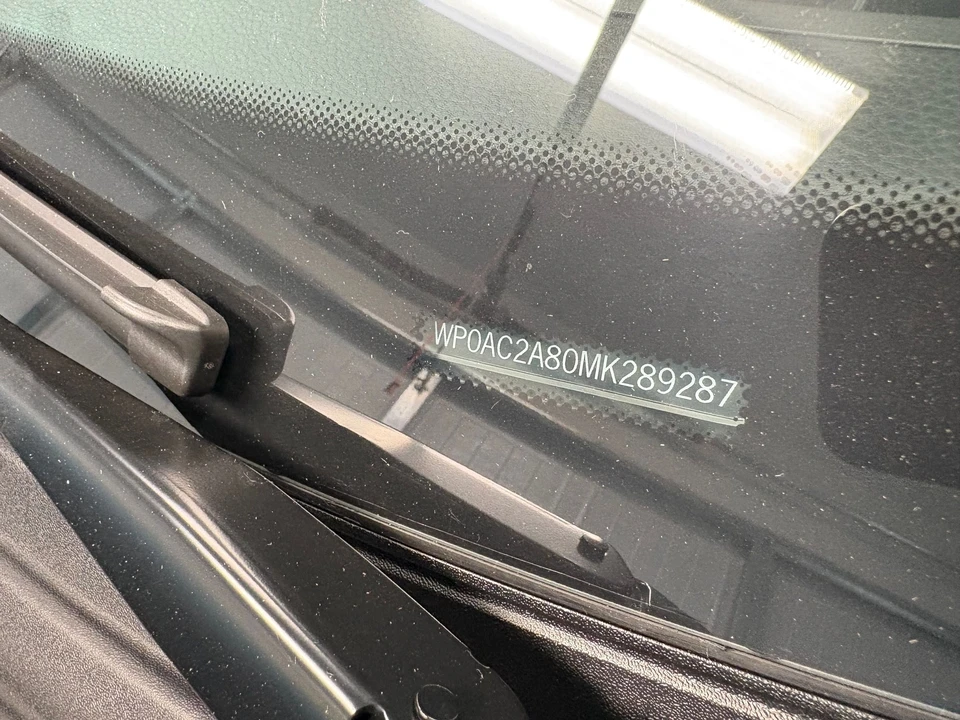 2021 Porsche 718 Cayman GT4 - Image 15 of 20