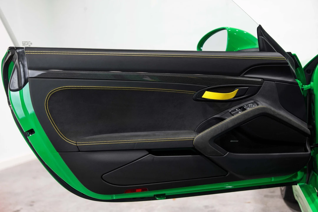 2021 Porsche 718 Cayman GT4 - Image 14 of 18