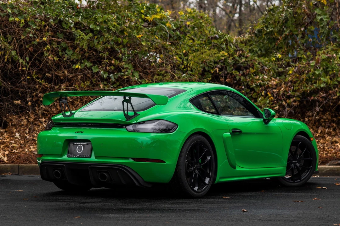 2021 Porsche 718 Cayman GT4 - Image 6 of 18