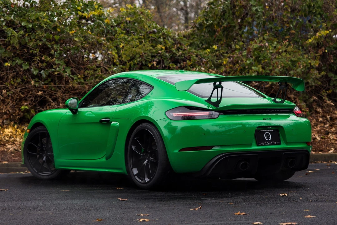 2021 Porsche 718 Cayman GT4 - Image 7 of 18