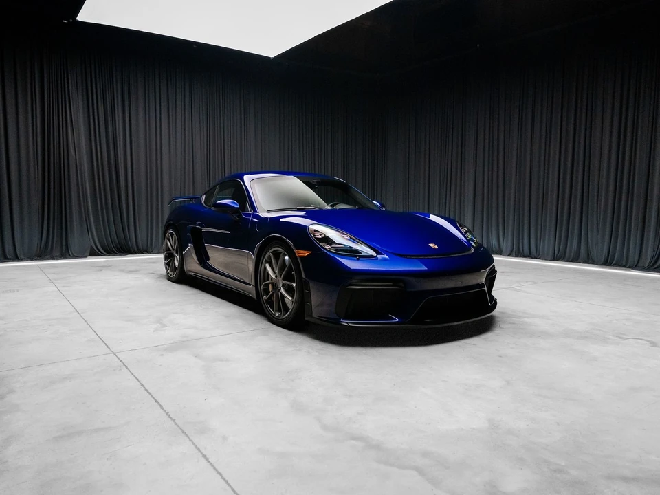 2021 Porsche 718 Cayman GT4 - Image 2 of 31