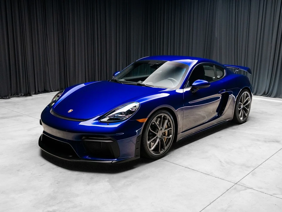 2021 Porsche 718 Cayman GT4 - Image 19 of 31