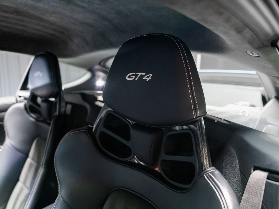 2021 Porsche 718 Cayman GT4 - Image 5 of 31