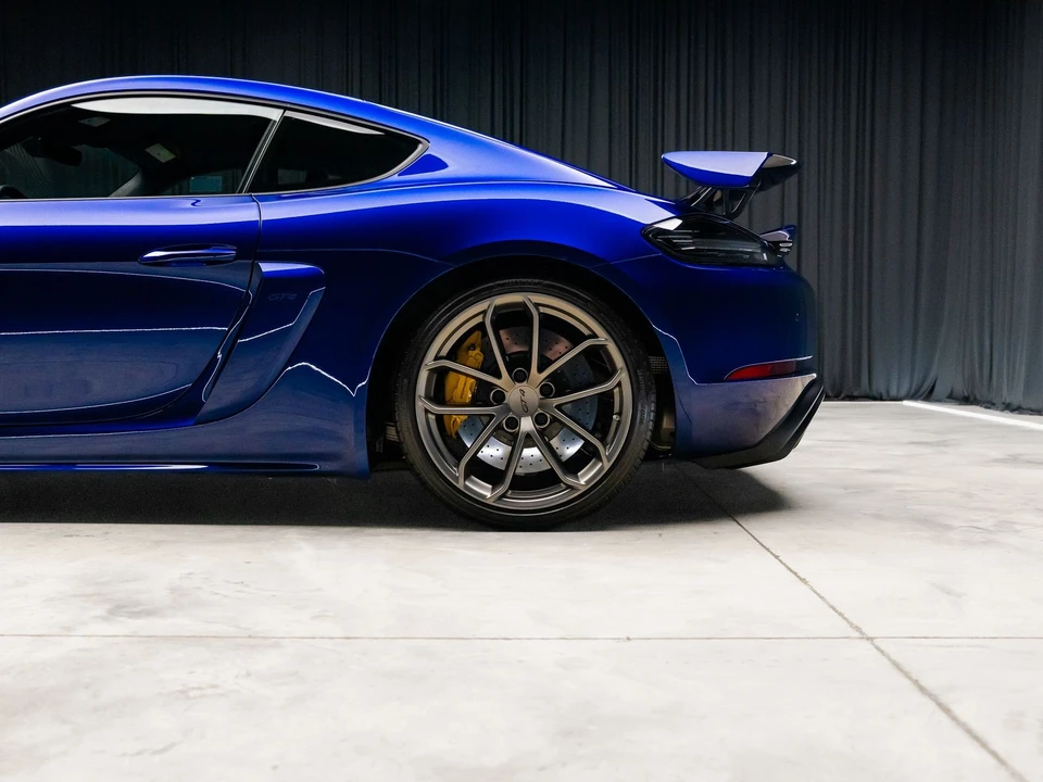 2021 Porsche 718 Cayman GT4 - Image 31 of 31