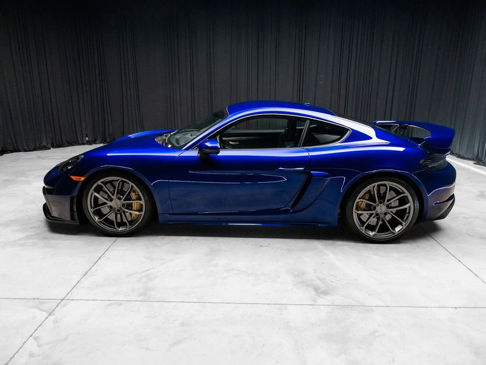 2021 Porsche 718 Cayman GT4 - Image 11 of 31