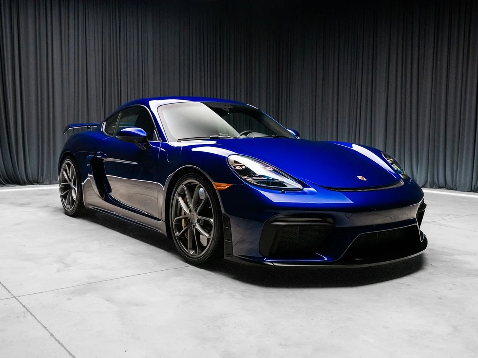 2021 Porsche 718 Cayman GT4 - Image 15 of 31