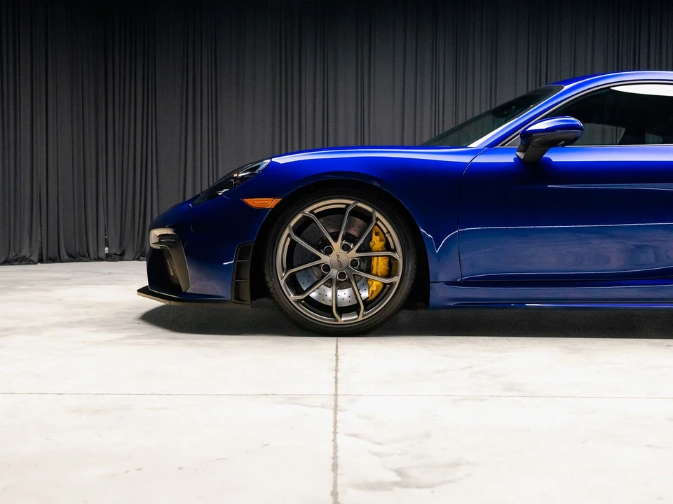 2021 Porsche 718 Cayman GT4 - Image 4 of 31