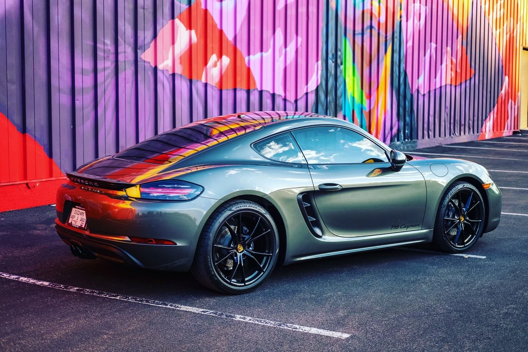 2021 Porsche 718 Cayman - Image 3 of 10