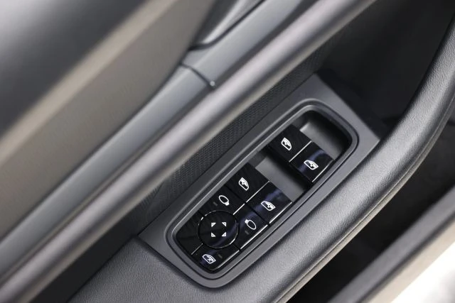 2021 Porsche 718 Cayman - Image 13 of 31