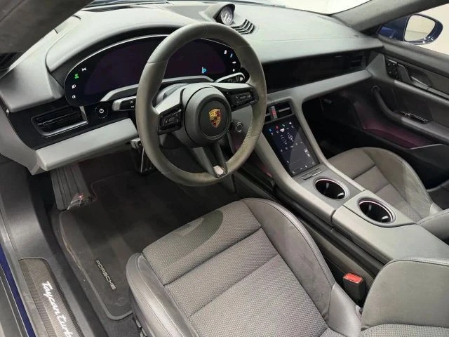 2021 Porsche Cayman - Image 10 of 31