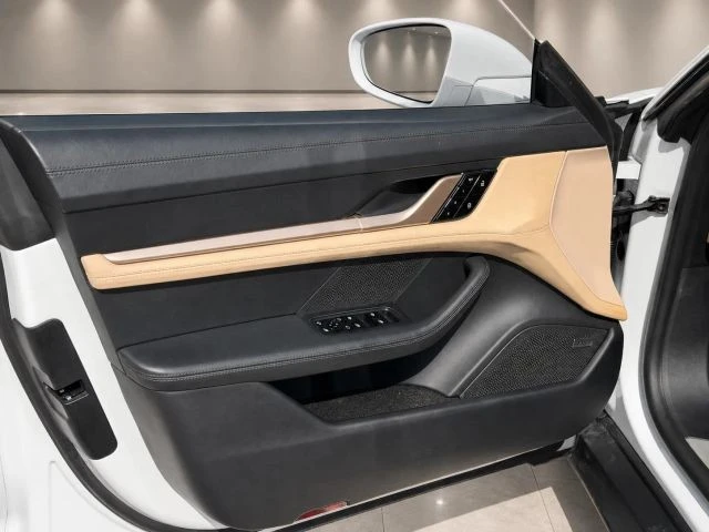2021 Porsche 718 Cayman - Image 15 of 17