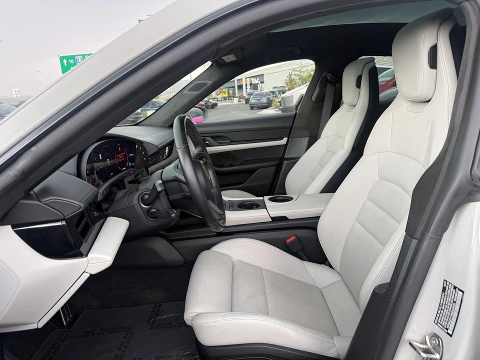 2021 Porsche 718 Cayman - Image 14 of 26