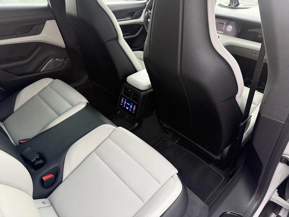 2021 Porsche 718 Cayman - Image 20 of 26