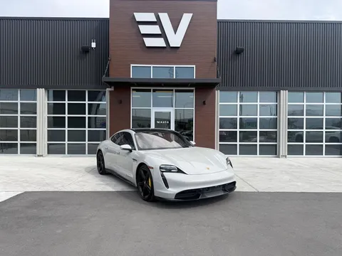 2021 Porsche Taycan Turbo