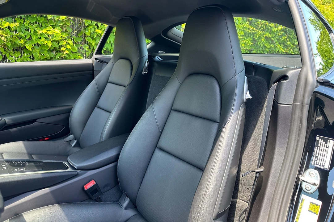 2021 Porsche 718 Cayman - Image 18 of 31