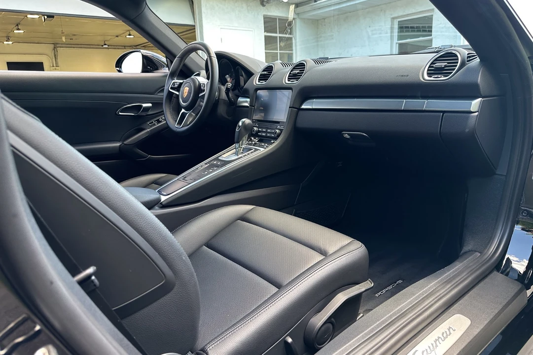 2021 Porsche 718 Cayman - Image 27 of 31