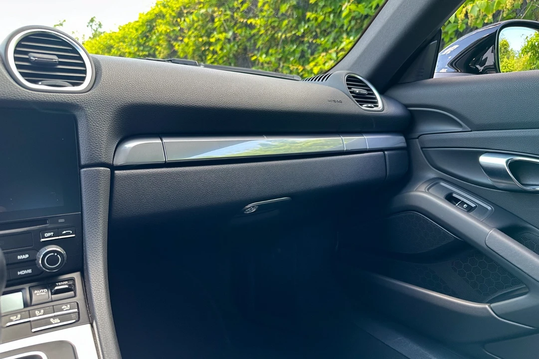 2021 Porsche 718 Cayman - Image 26 of 31