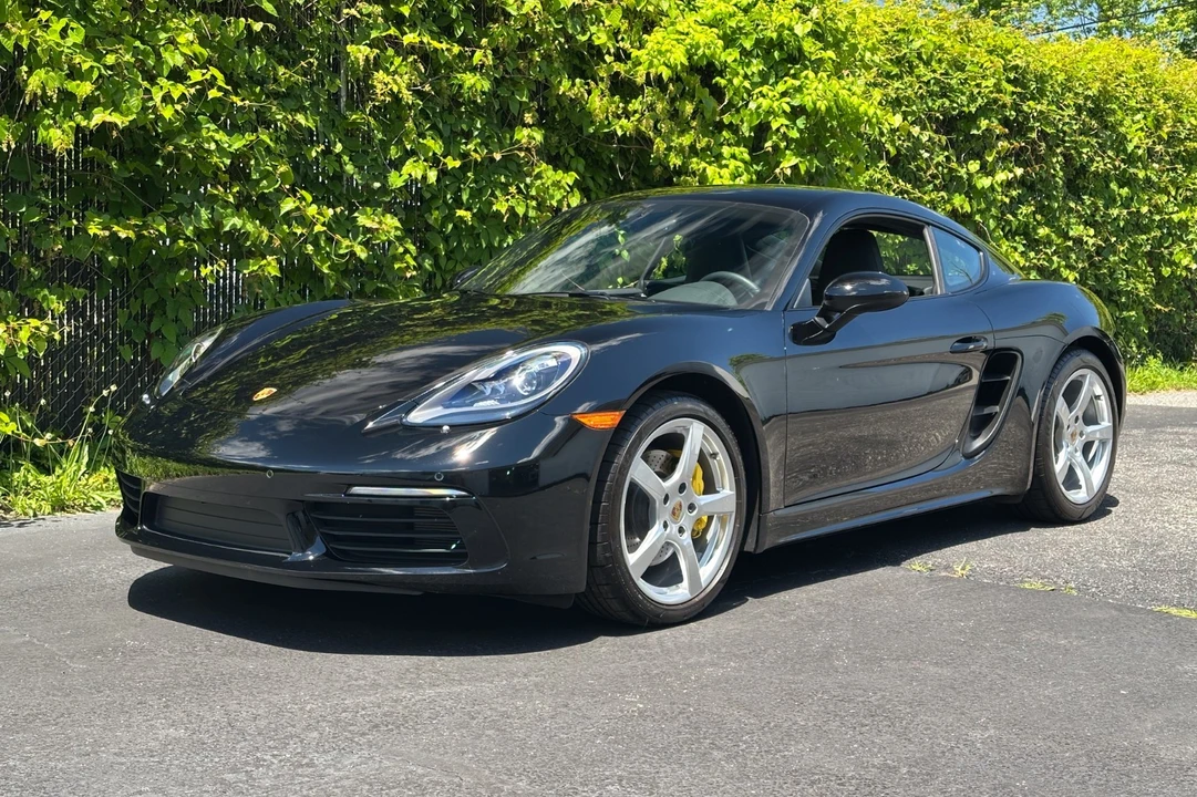 2021 Porsche 718 Cayman - Image 2 of 31